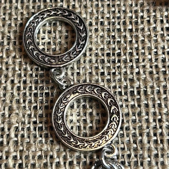 Premier Designs Award Bracelet - Picture 5 of 6